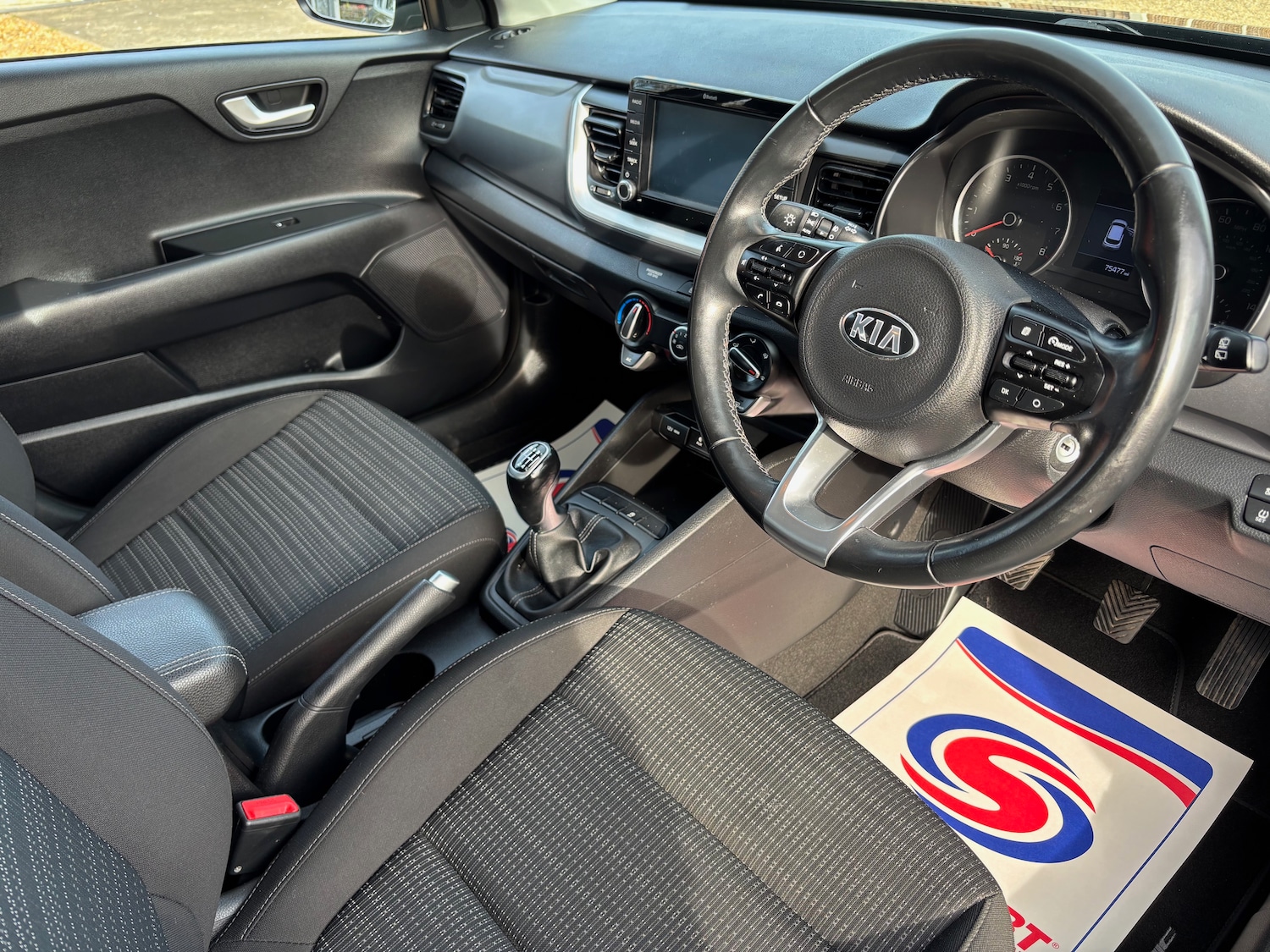 Used Kia Stonic 2018 for sale - 77968999: Photo 12