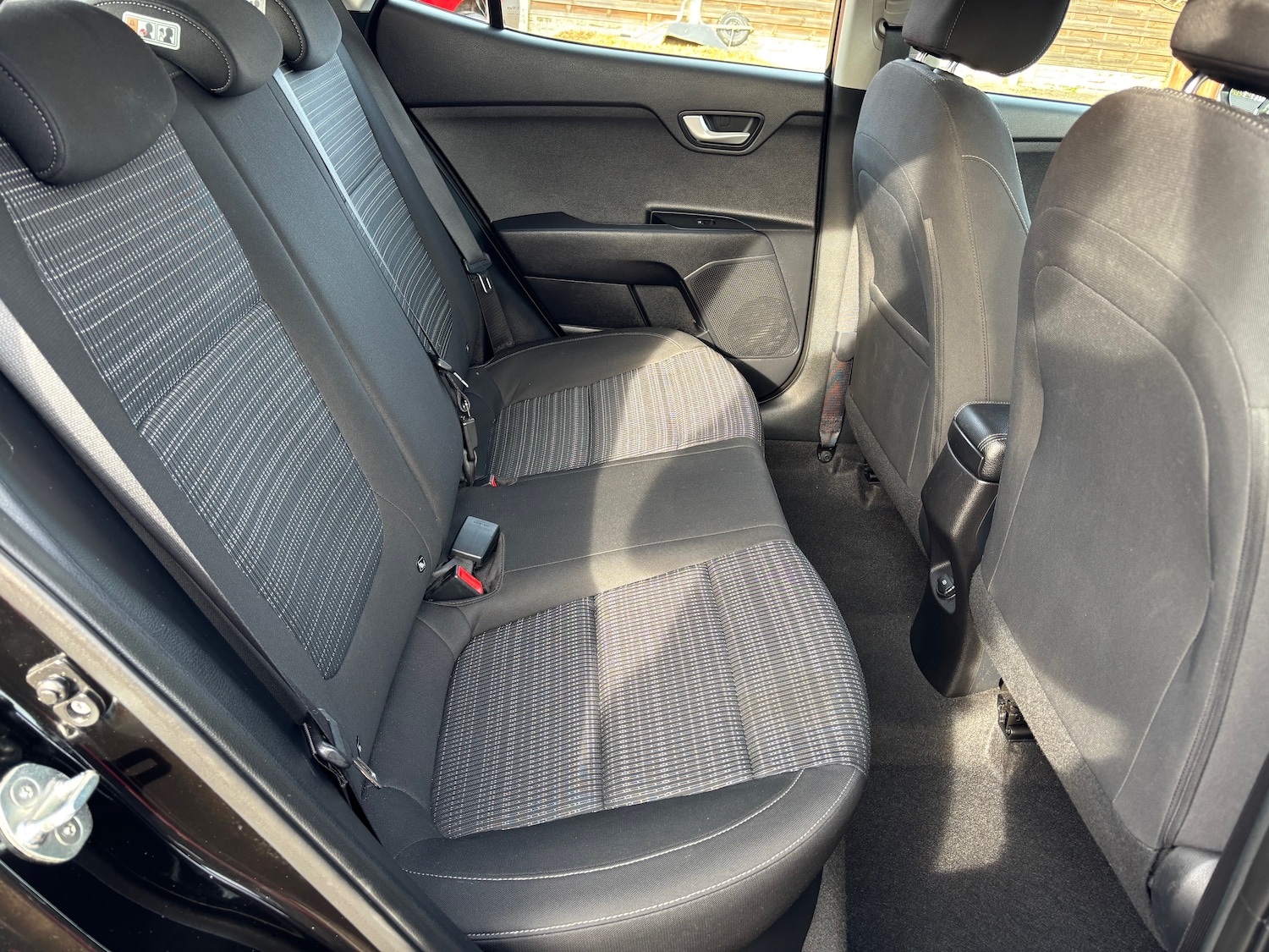 Used Kia Stonic 2018 for sale - 77968999: Photo 13