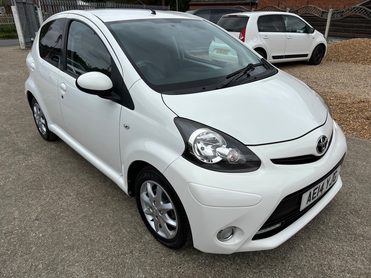 Used Toyota AYGO 2014 for sale - 76093907: Photo 1