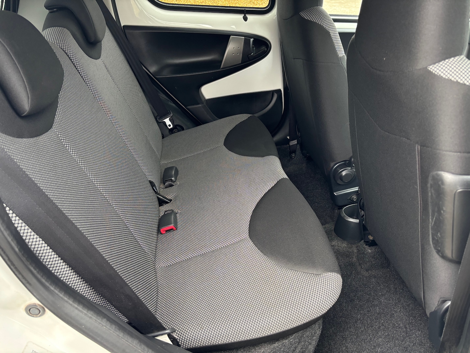 Used Toyota AYGO 2014 for sale - 76093907: Photo 11