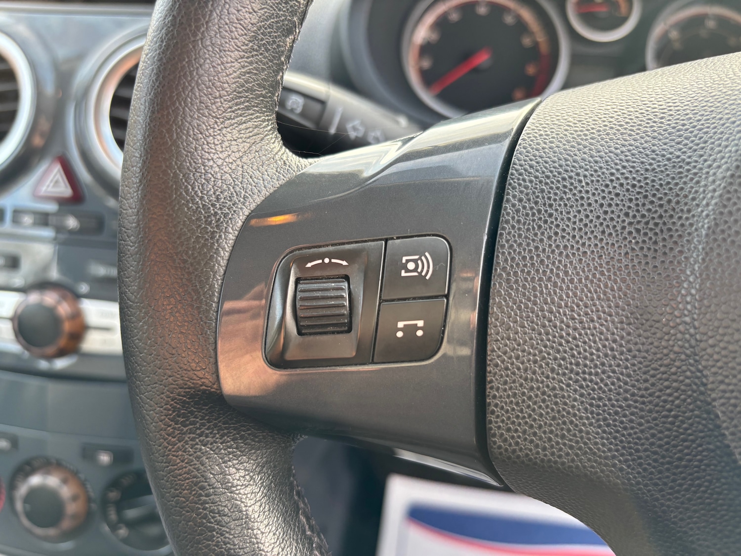 Used Vauxhall Corsa 2012 for sale - 76511150: Photo 18