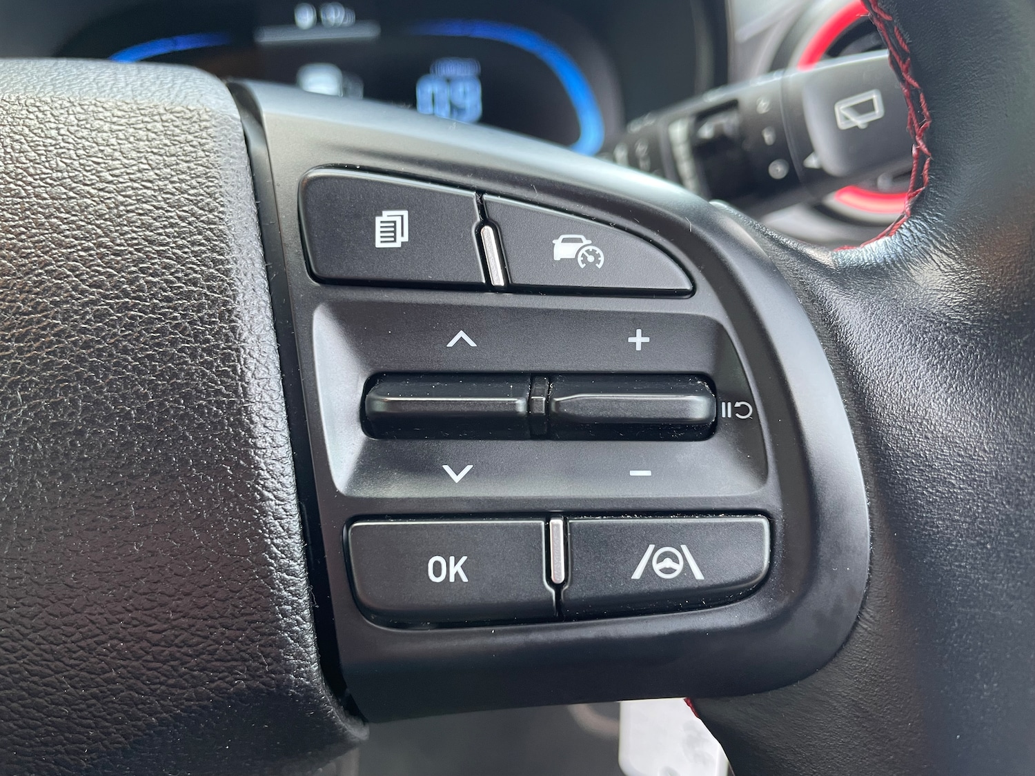 Used Hyundai i10 2023 for sale - 77195961: Photo 27