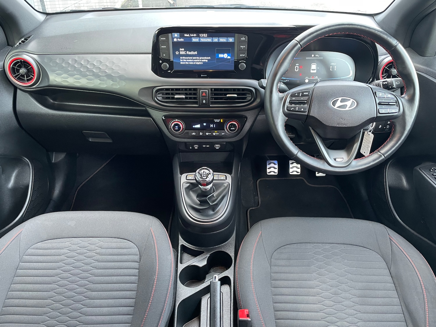 Used Hyundai i10 2023 for sale - 77195961: Photo 9