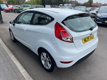 Used Ford Fiesta 2015 for sale - 79295340: Photo