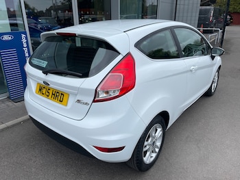 Used Ford Fiesta 2015 for sale - 79295340: Photo