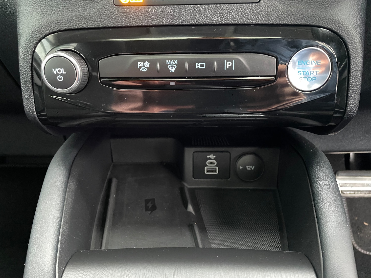 Used Ford Kuga 2024 for sale - 77148813: Photo 23