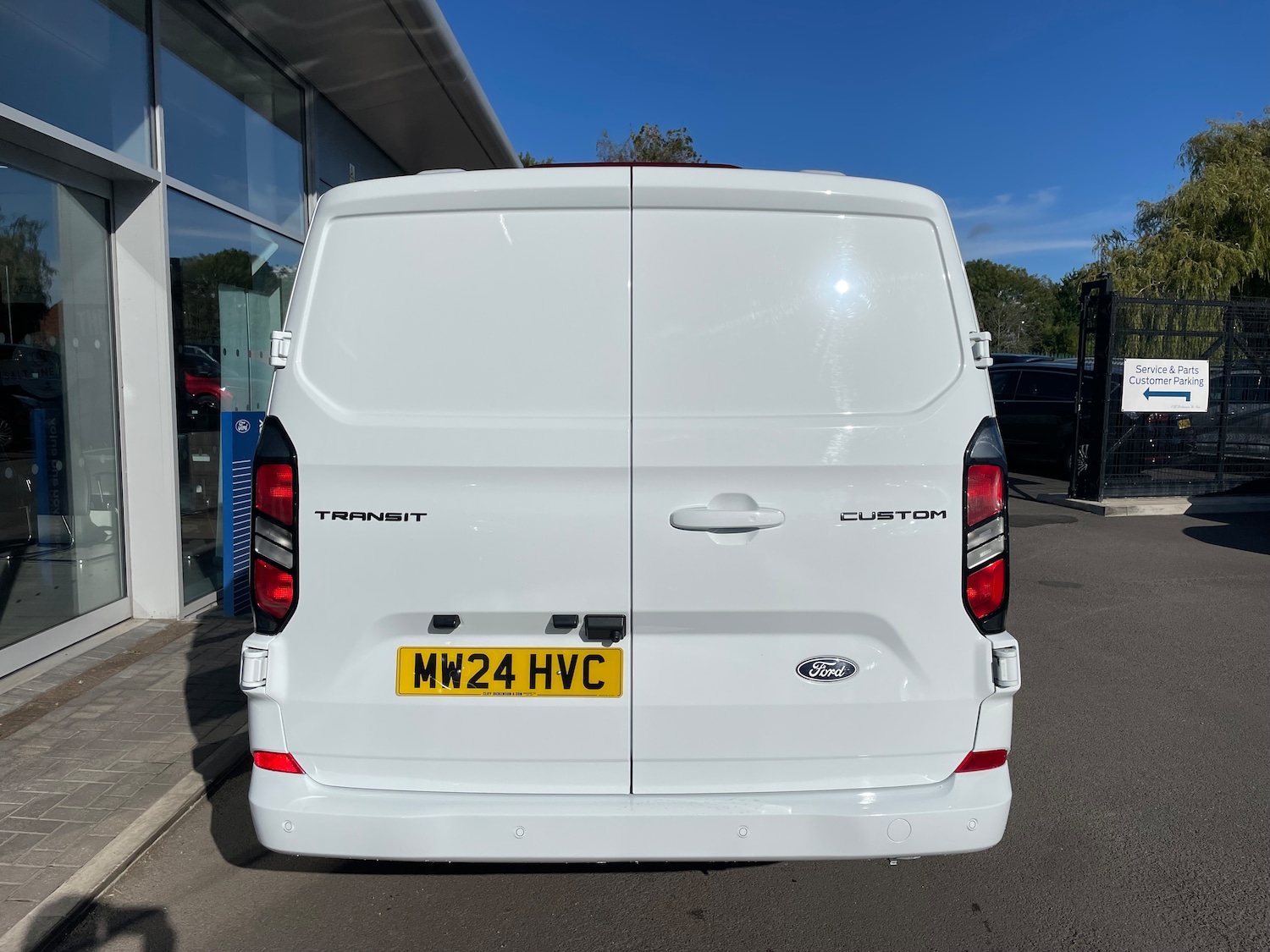 Used Ford Transit Custom 2024 for sale - 77000757: Photo 5