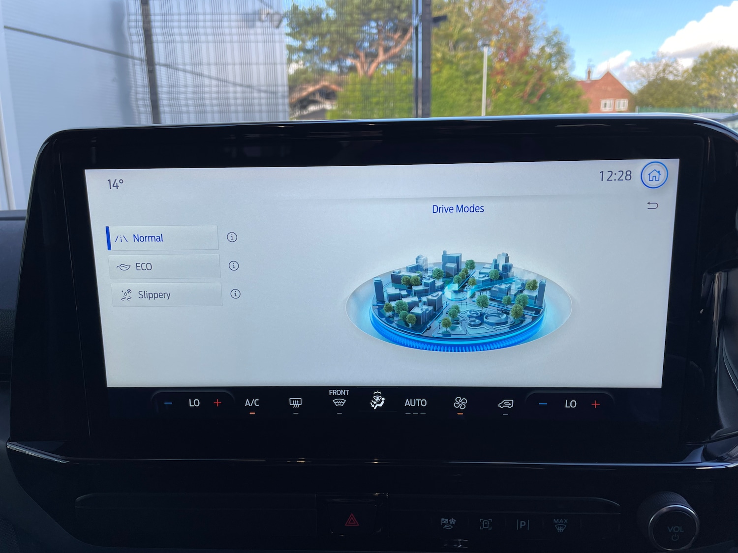 Used Ford Tourneo Custom 2024 for sale - 77000575: Photo 30