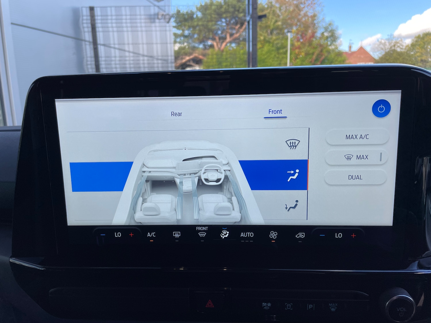 Used Ford Tourneo Custom 2024 for sale - 77000575: Photo 32