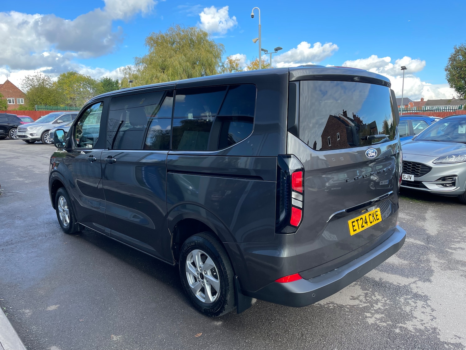 Used Ford Tourneo Custom 2024 for sale - 77000575: Photo 4