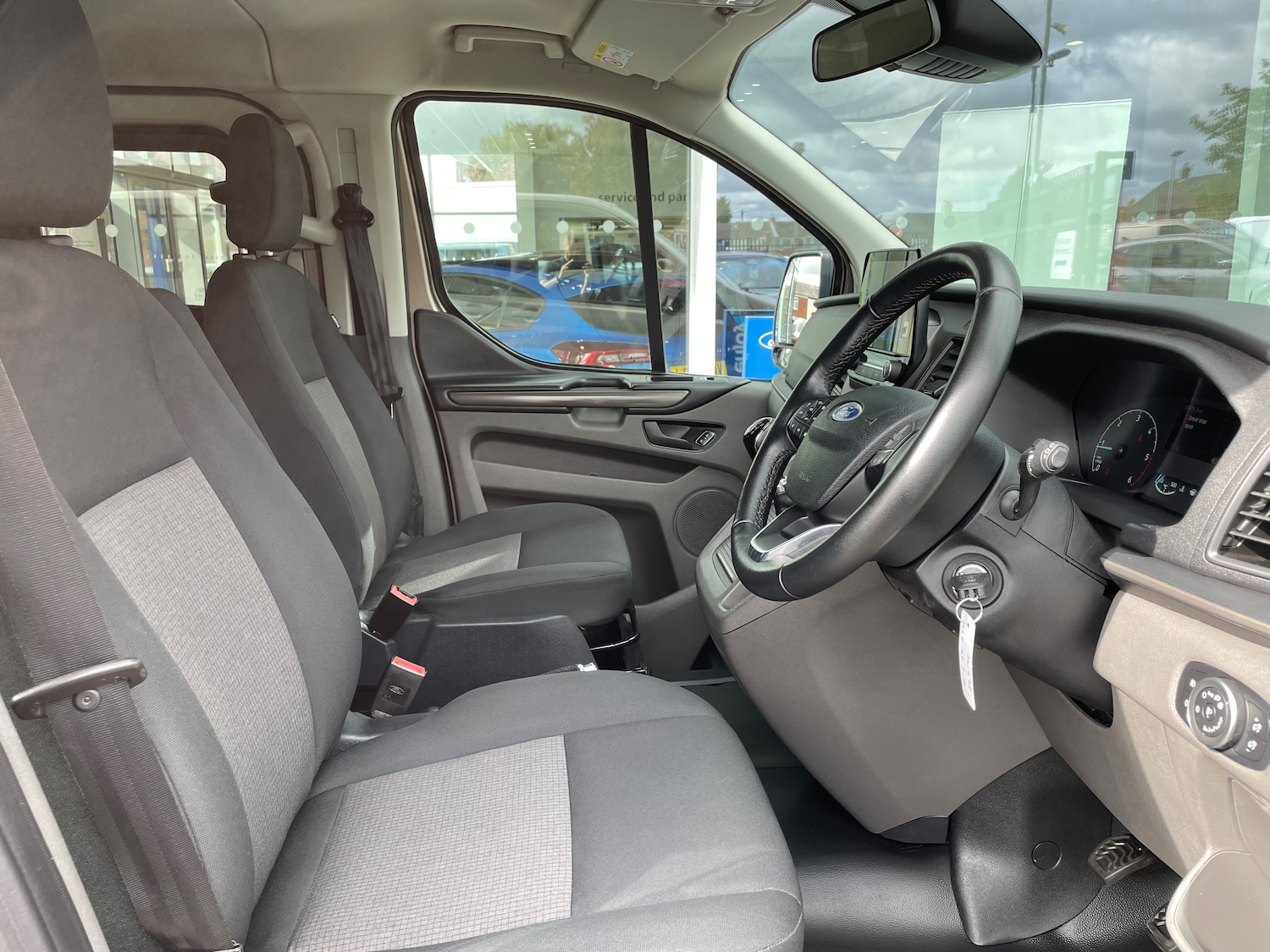 Used Ford Tourneo Custom 2022 for sale - 77000733: Photo 11