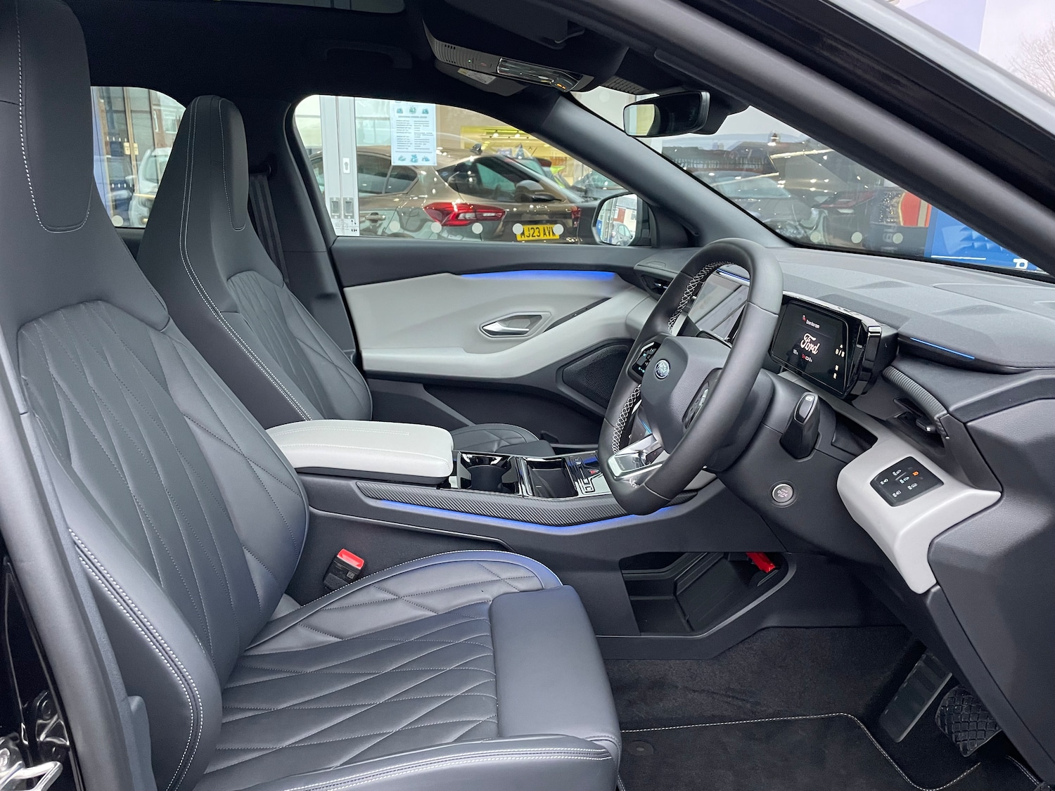 Used Ford Explorer 2024 for sale - 77000606: Photo 12