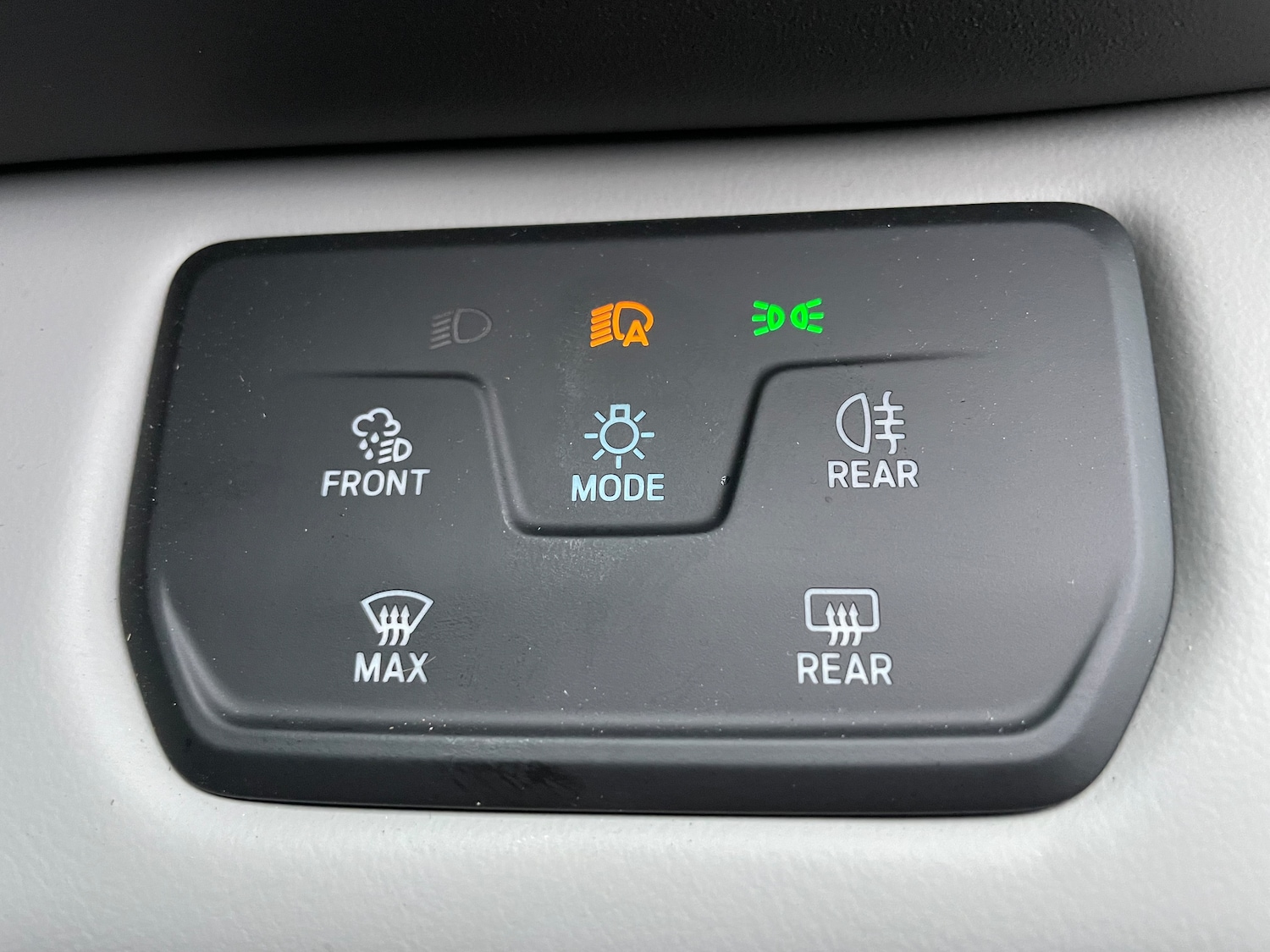 Used Ford Explorer 2024 for sale - 77000606: Photo 32