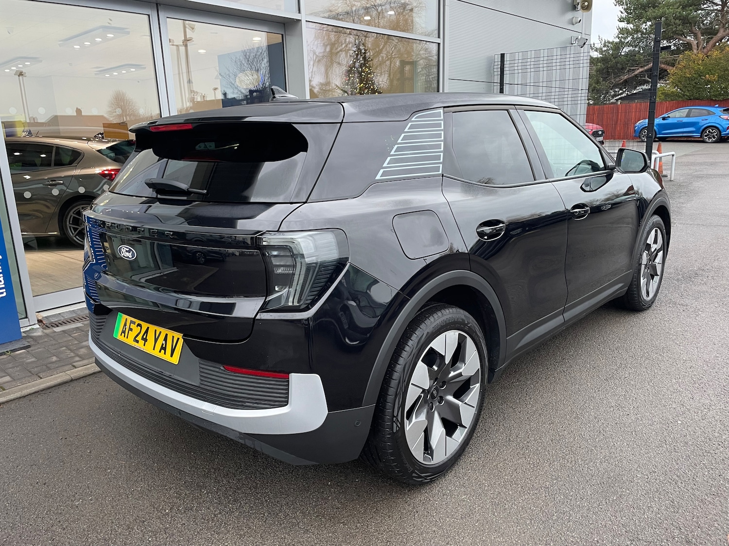 Used Ford Explorer 2024 for sale - 77000606: Photo 6