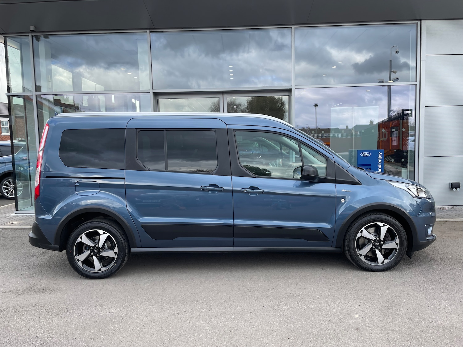 Used Ford Grand Tourneo Connect 2026 for sale - 78012034: Photo 7