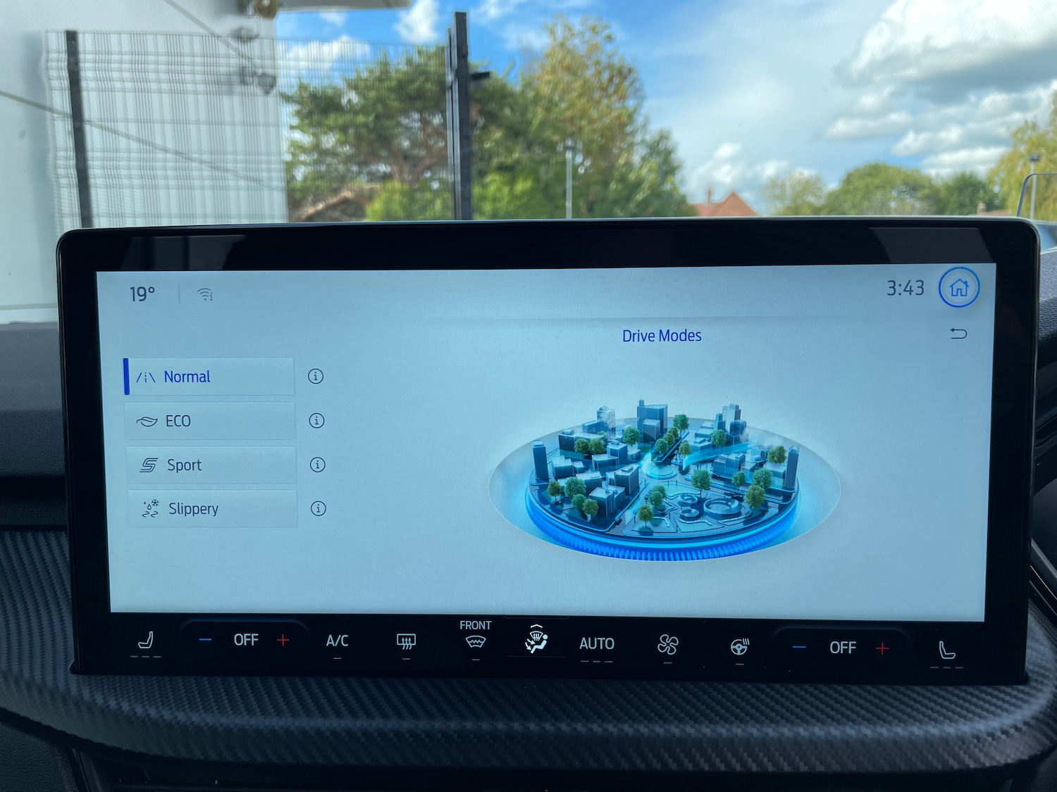 Used Ford Kuga 2024 for sale - 77000741: Photo 29