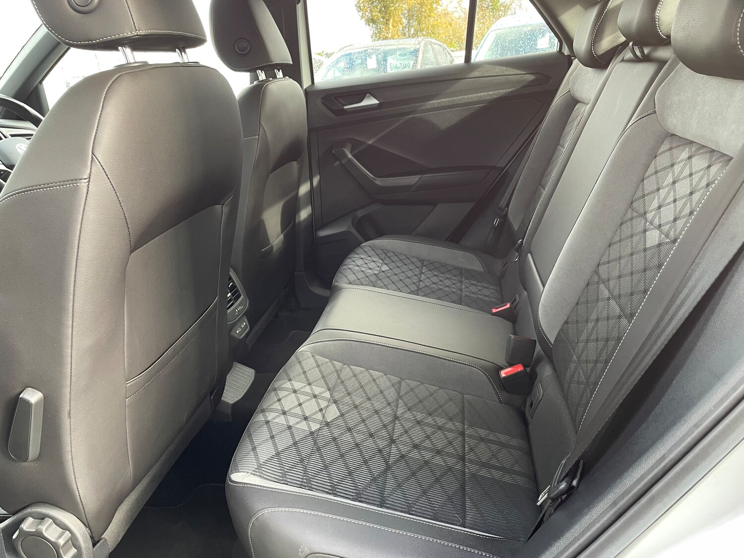 Used Volkswagen T-Roc 2023 for sale - 77579093: Photo 15