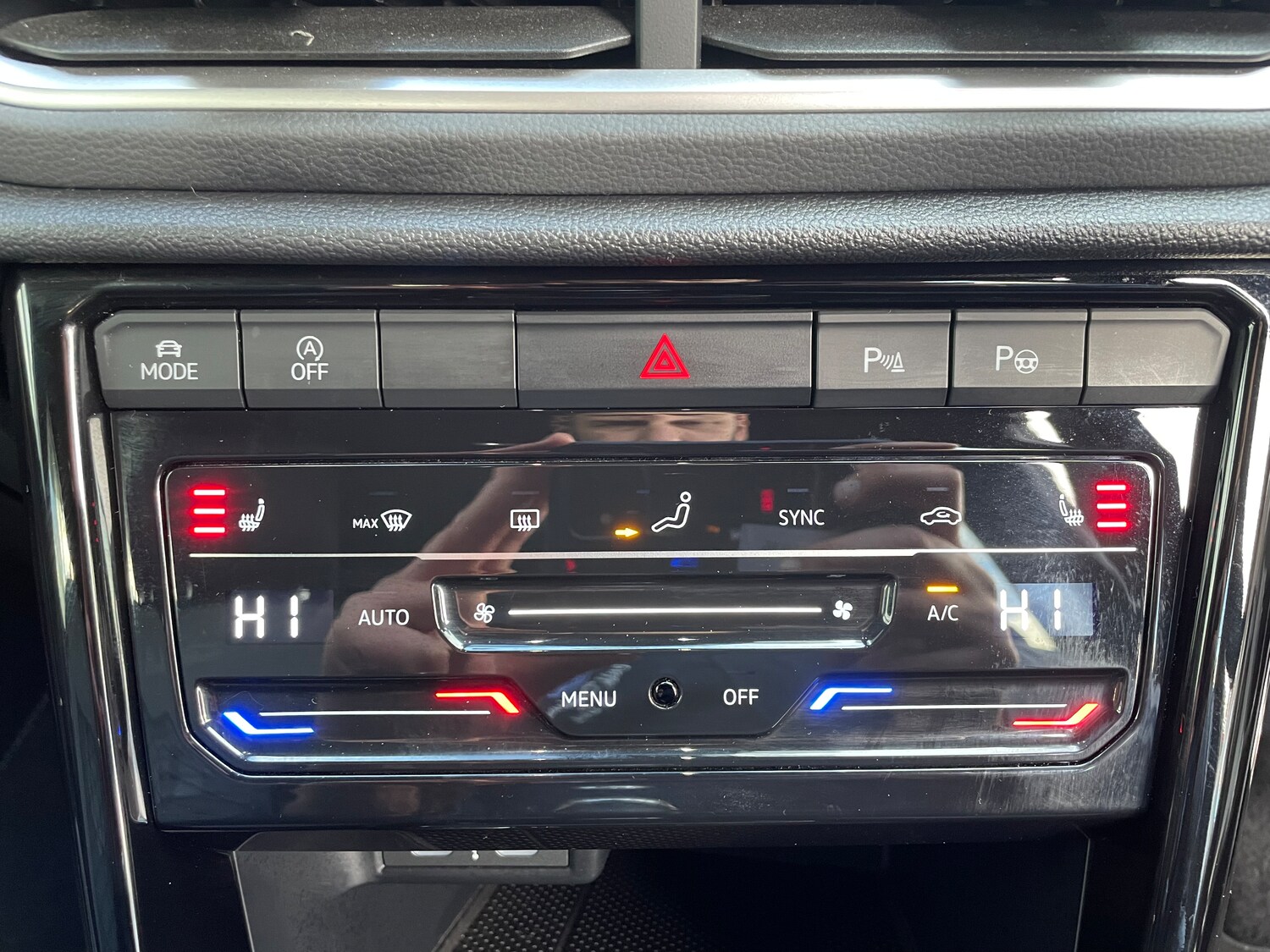 Used Volkswagen T-Roc 2023 for sale - 77579093: Photo 20