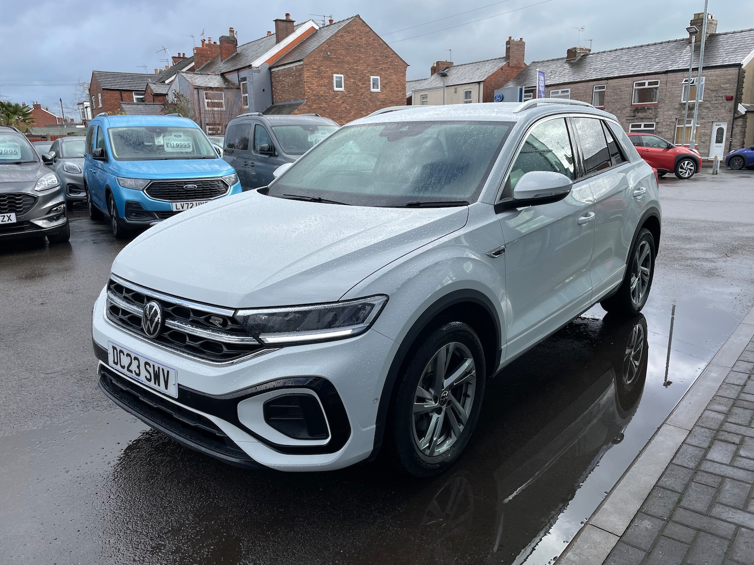 Used Volkswagen T-Roc 2023 for sale - 77579093: Photo 3