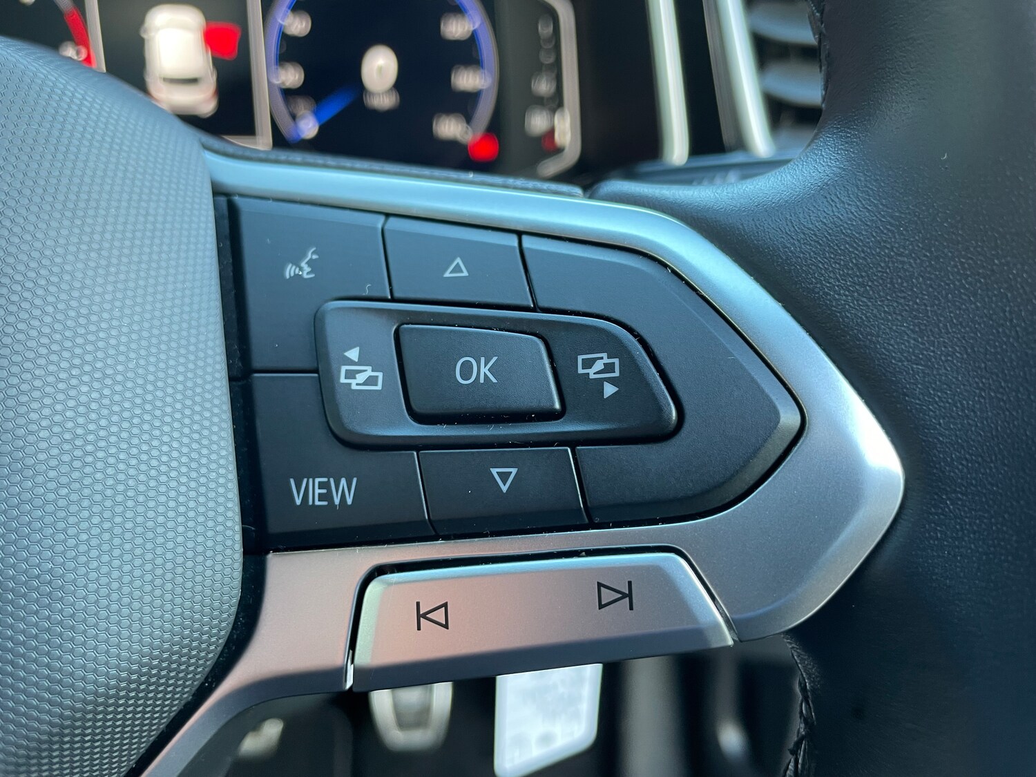 Used Volkswagen T-Roc 2023 for sale - 77579093: Photo 33