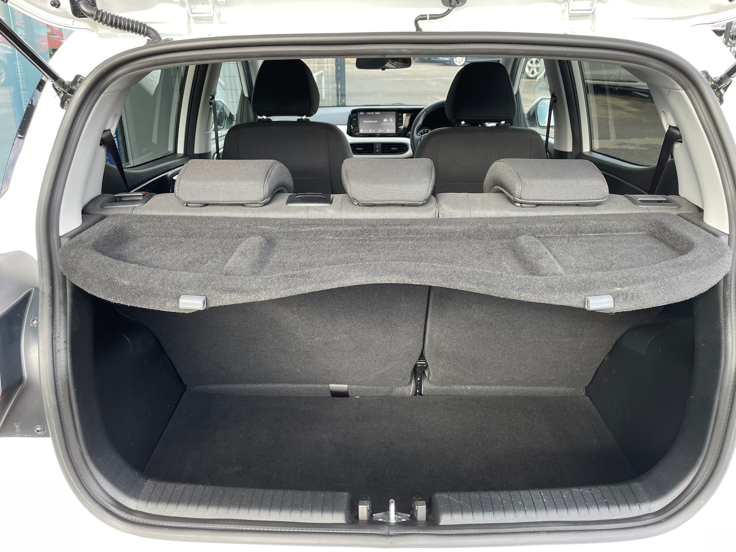 Used Hyundai i10 2023 for sale - 77635589: Photo 14