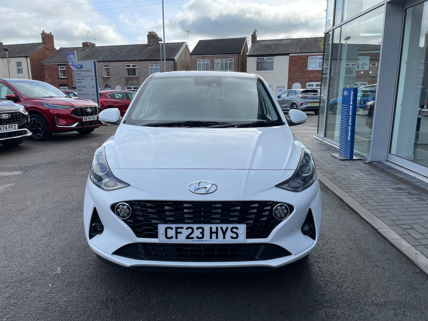 Used Hyundai i10 2023 for sale - 77635589: Photo 2