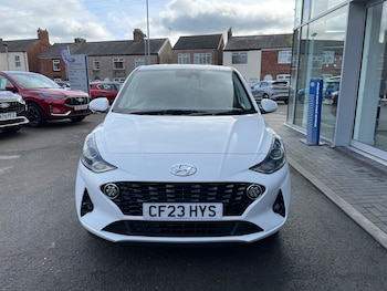 Used Hyundai i10 2023 for sale - 77635589: Photo