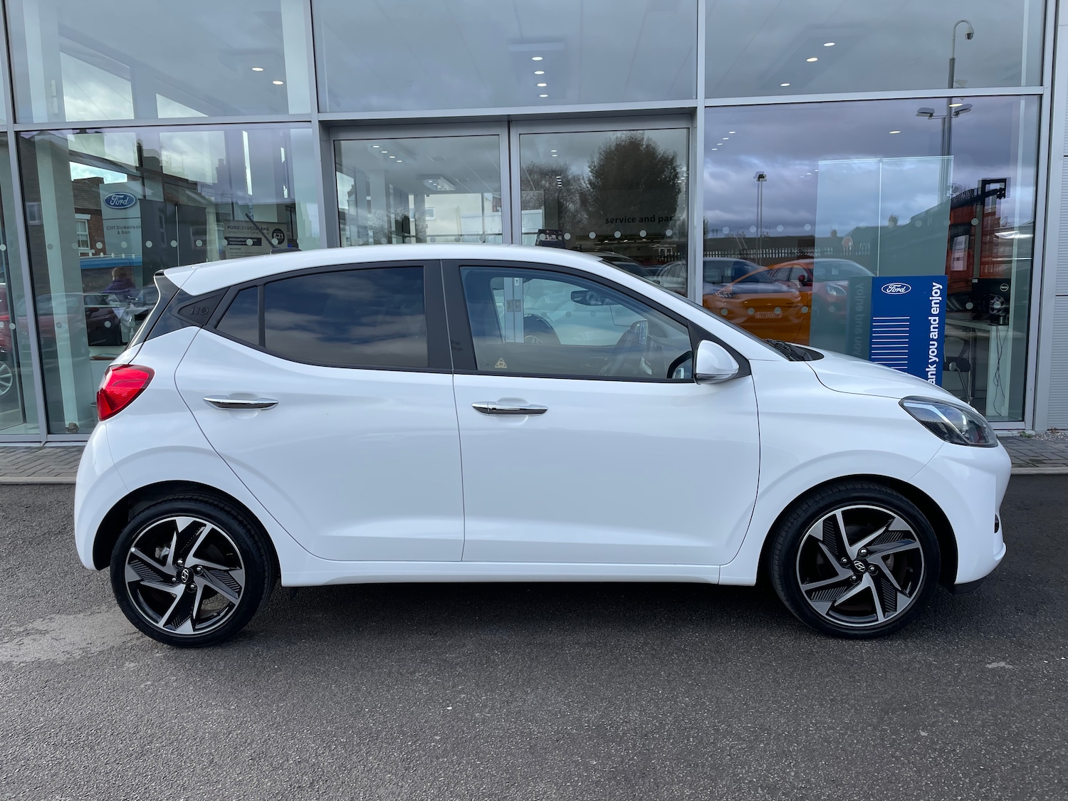 Used Hyundai i10 2023 for sale - 77635589: Photo 7