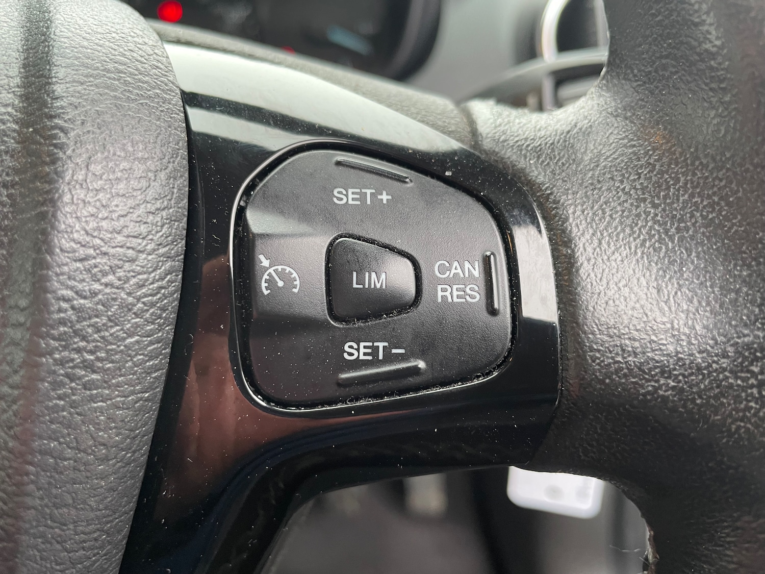 Used Ford Ka+ 2017 for sale - 77125354: Photo 25