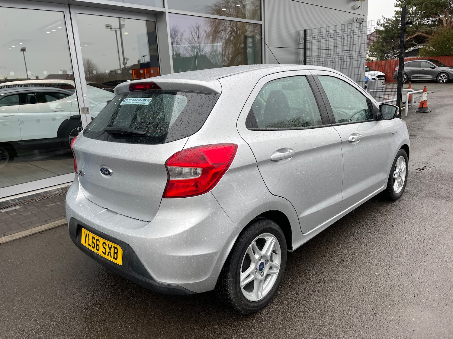 Used Ford Ka+ 2017 for sale - 77125354: Photo 6