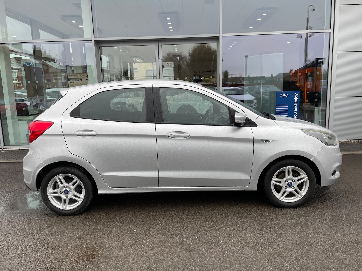 Used Ford Ka+ 2017 for sale - 77125354: Photo 7