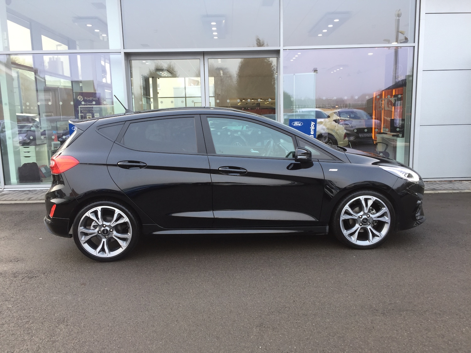 Used Ford Fiesta 2018 for sale - 77195958: Photo 7