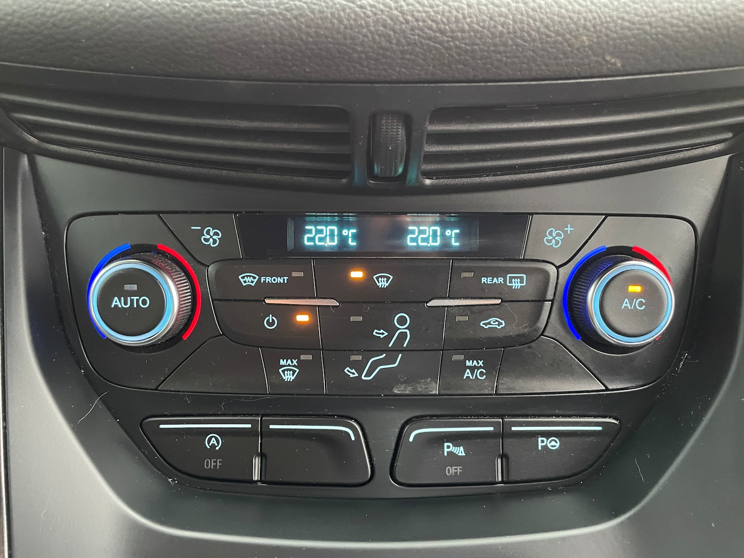 Used Ford Kuga 2018 for sale - 77000585: Photo 19