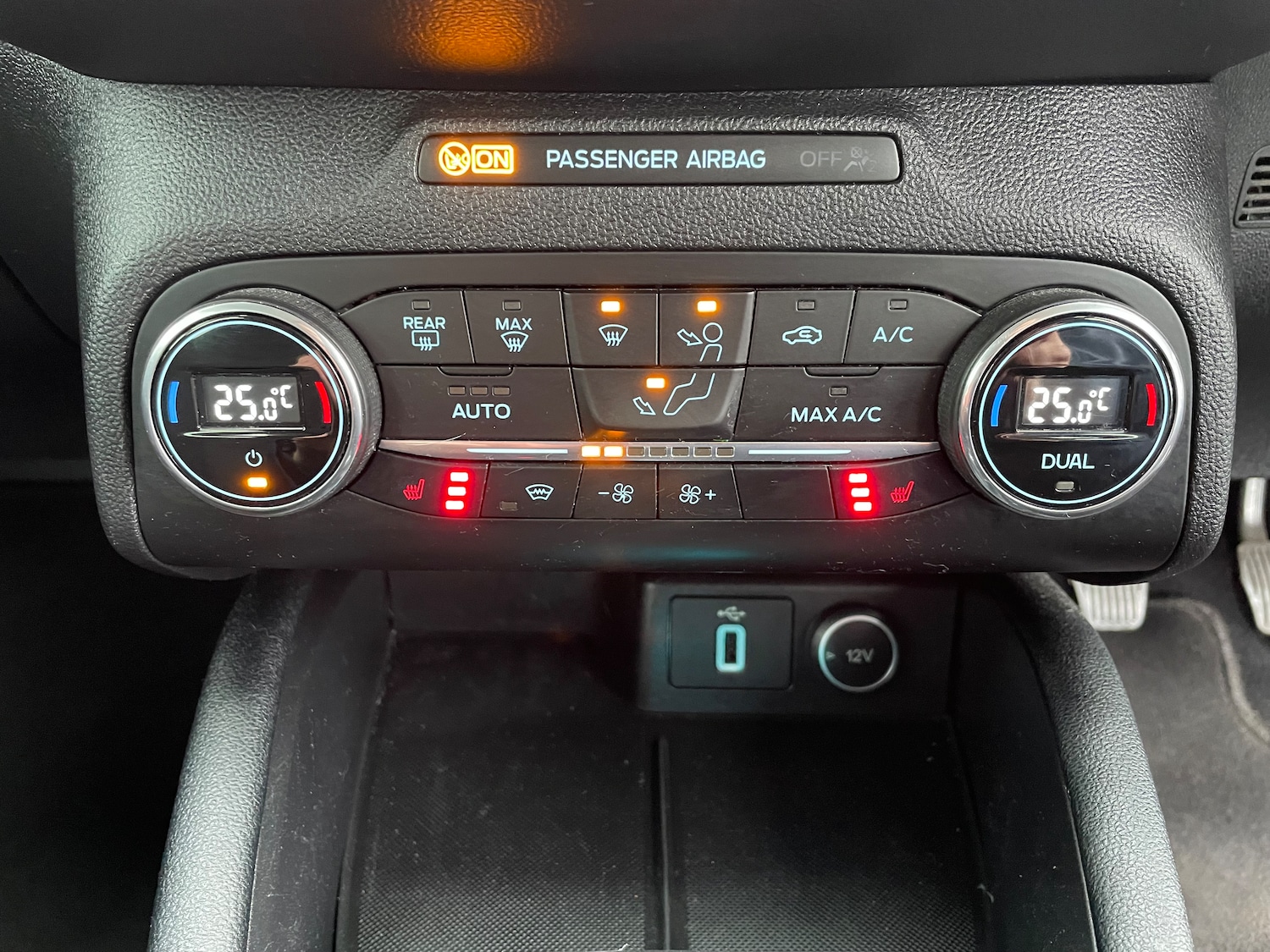 Used Ford Focus 2019 for sale - 77555566: Photo 19