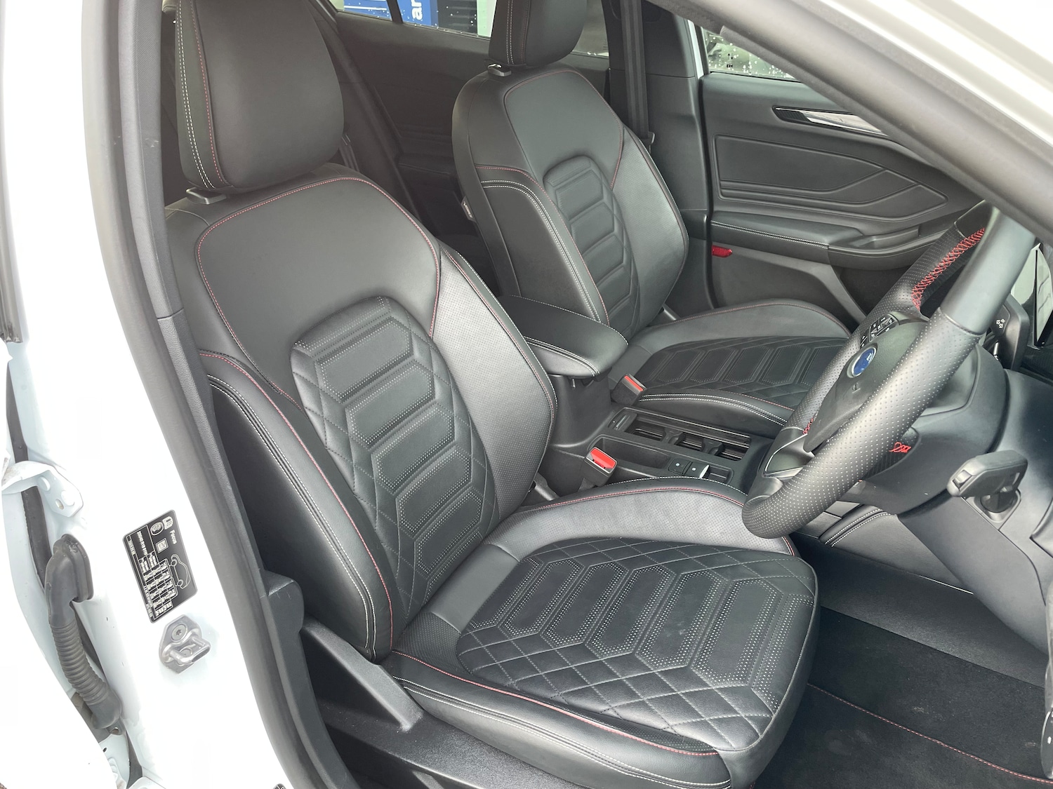 Used Ford Focus 2022 for sale - 77676673: Photo 13