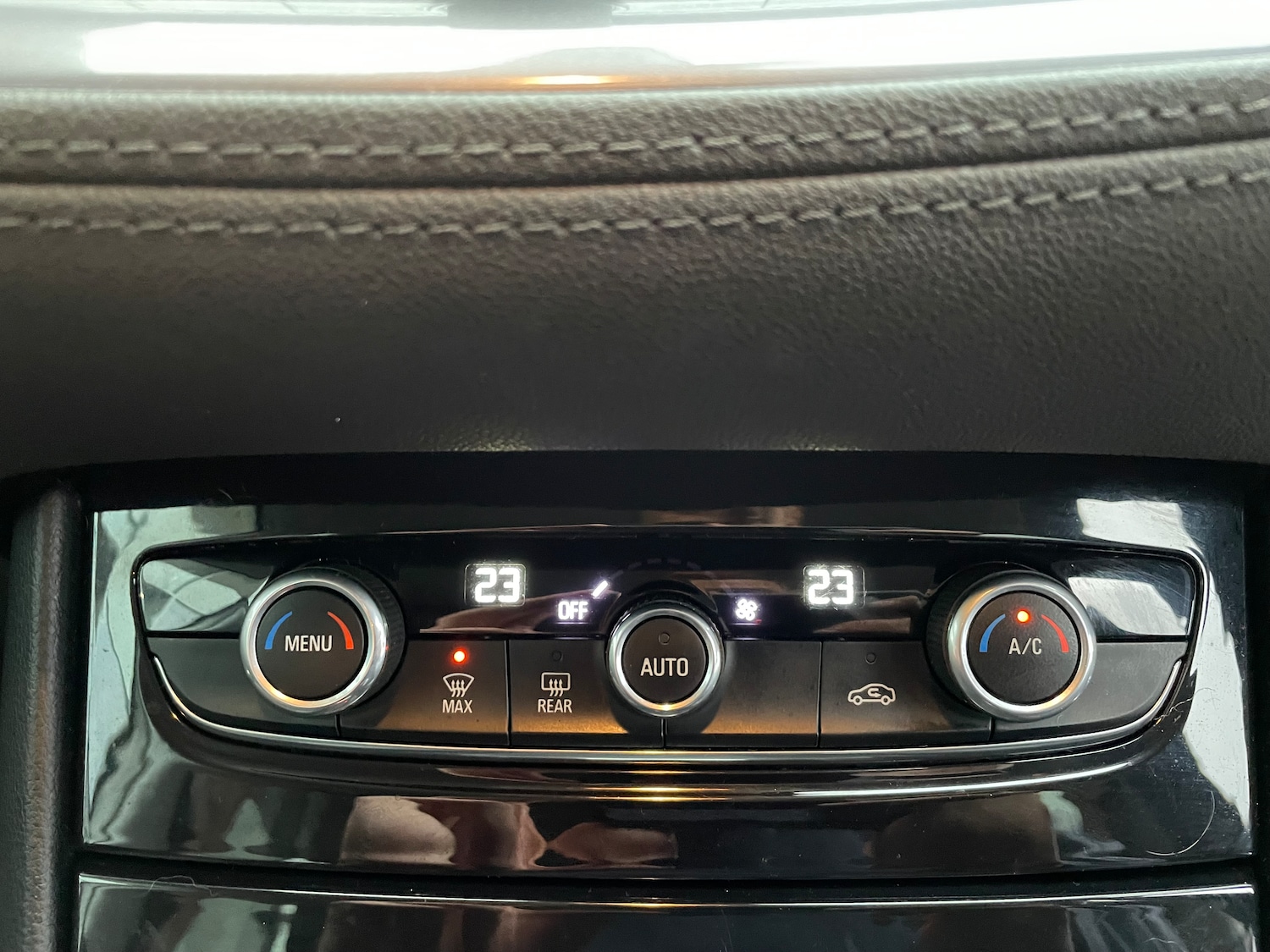 Used Vauxhall Grandland X 2018 for sale - 77033773: Photo 19