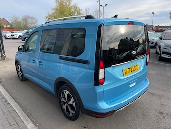 Used Ford Tourneo Connect 2022 for sale - 78209597: Photo