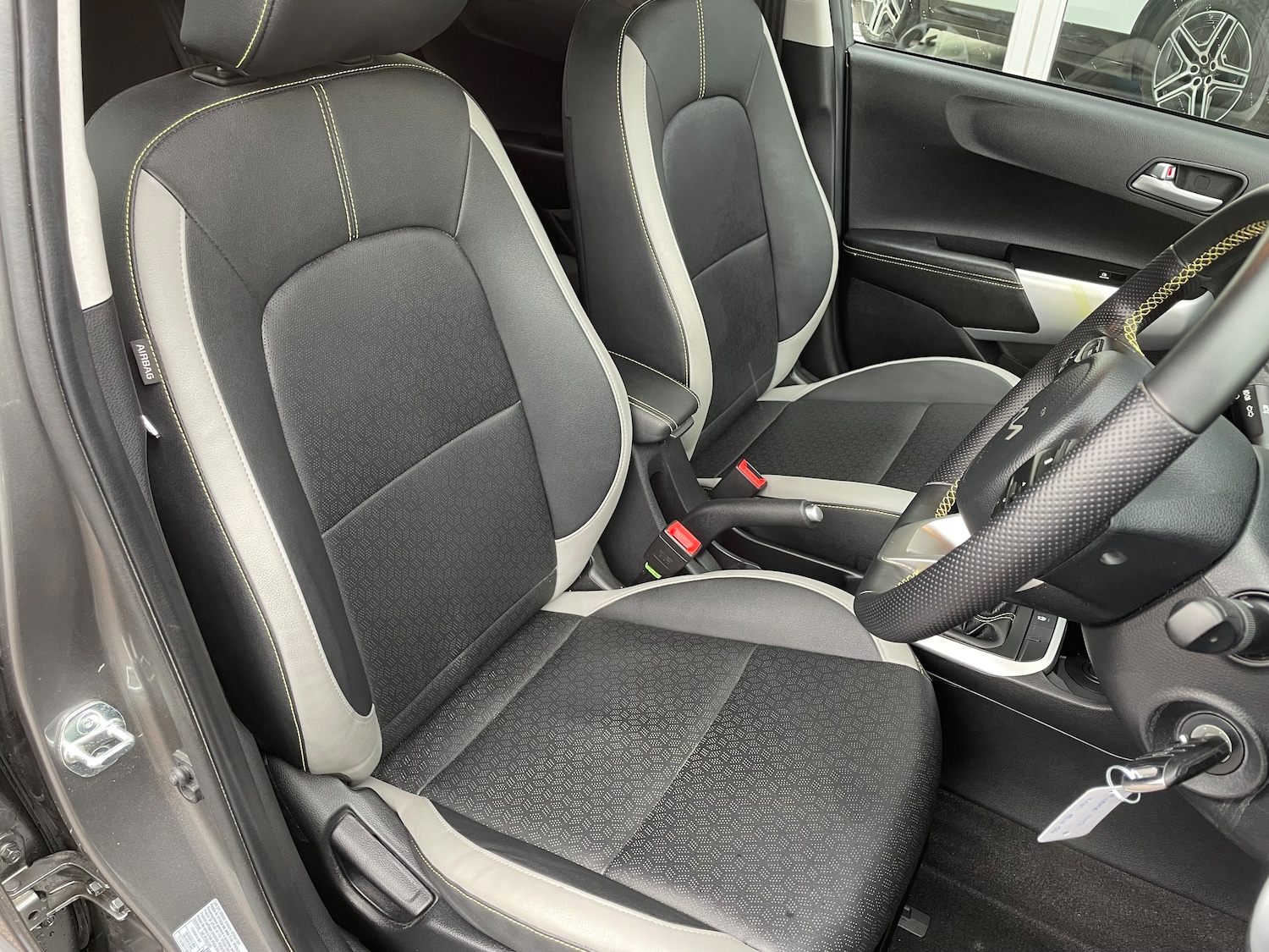 Used Kia Picanto 2023 for sale - 77392300: Photo 12