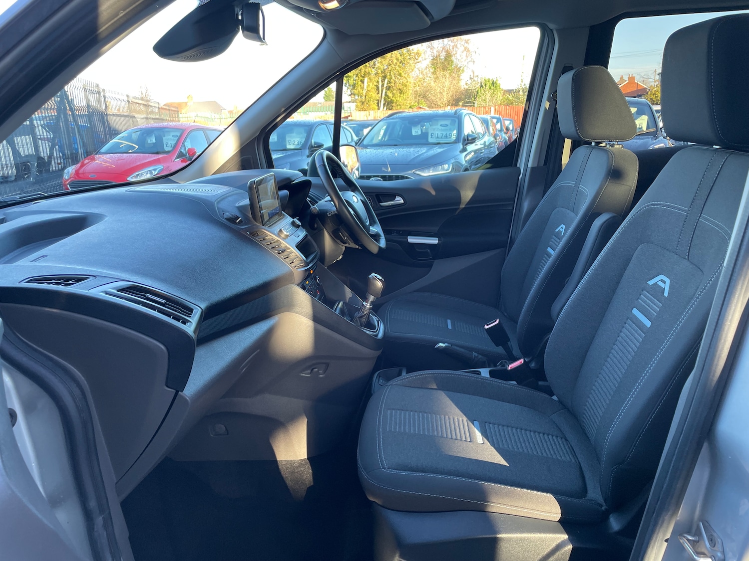 Used Ford Grand Tourneo Connect 2022 for sale - 77000597: Photo 18