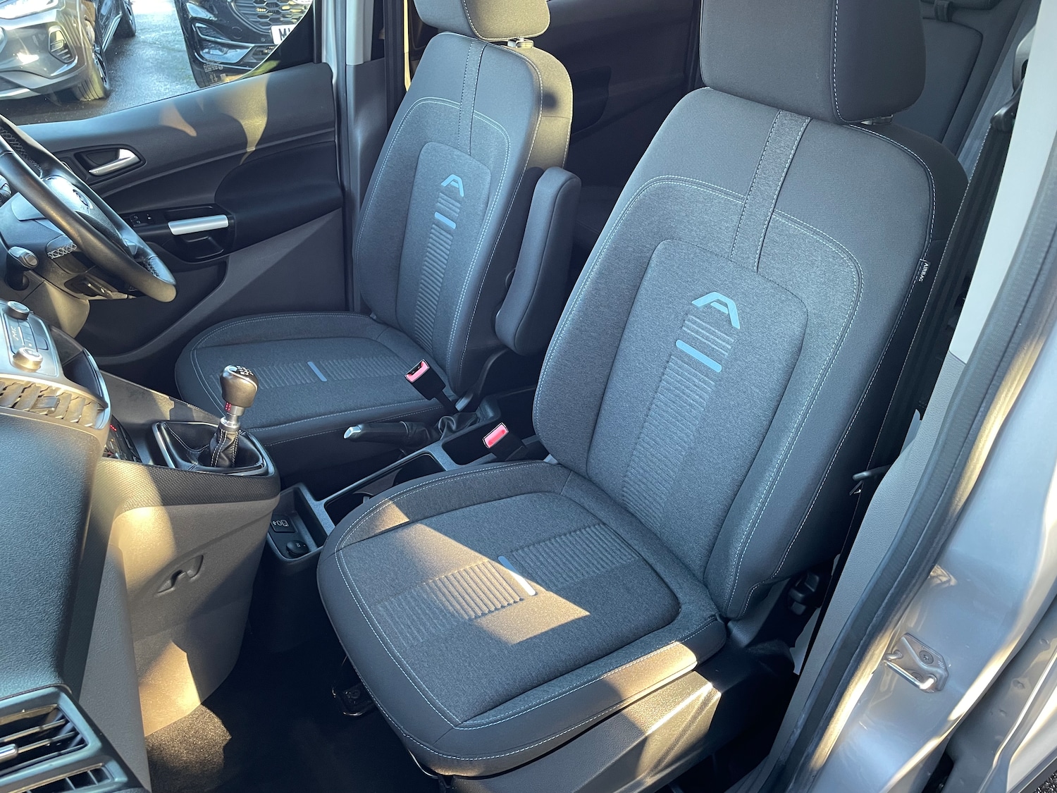 Used Ford Grand Tourneo Connect 2022 for sale - 77000597: Photo 19