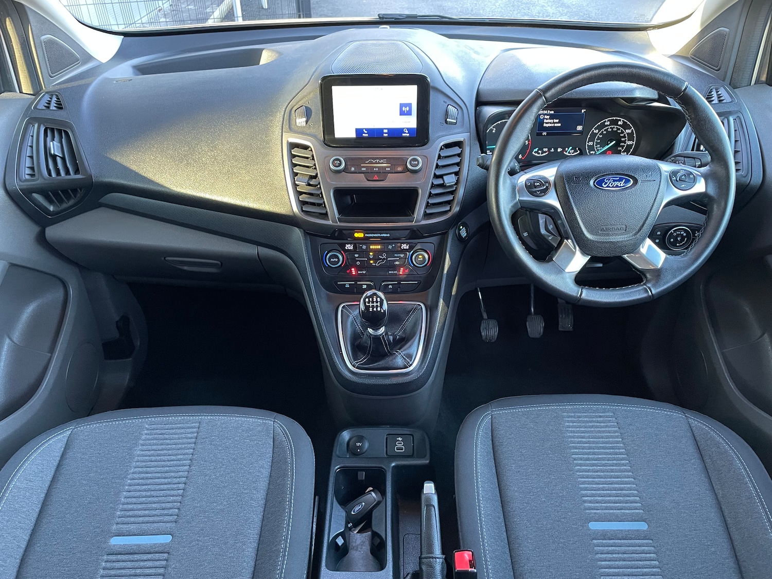 Used Ford Grand Tourneo Connect 2022 for sale - 77000597: Photo 9