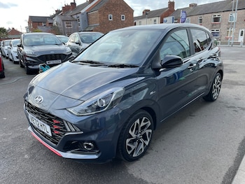 Used Hyundai i10 2023 for sale - 77460796: Photo