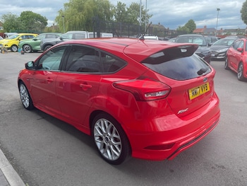 Used Ford Focus 2017 for sale - 78937886: Photo
