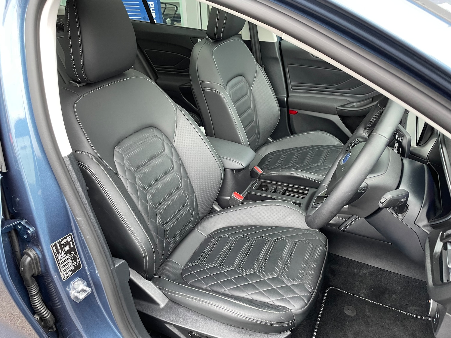 Used Ford Focus 2023 for sale - 77000692: Photo 15