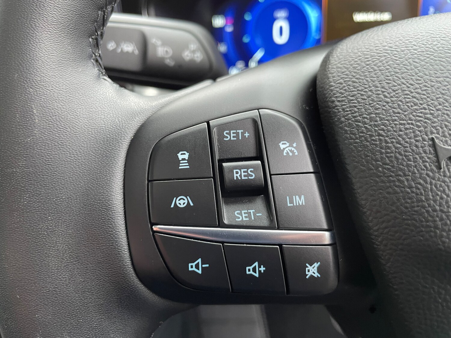 Used Ford Focus 2023 for sale - 77000692: Photo 35