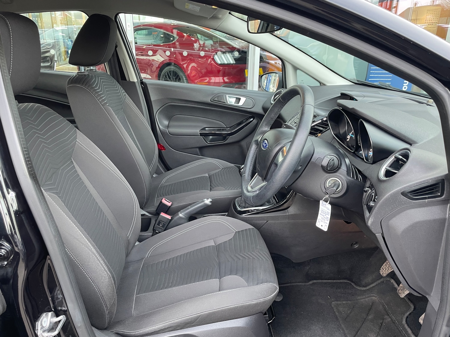 Used Ford Fiesta 2015 for sale - 77980628: Photo 11