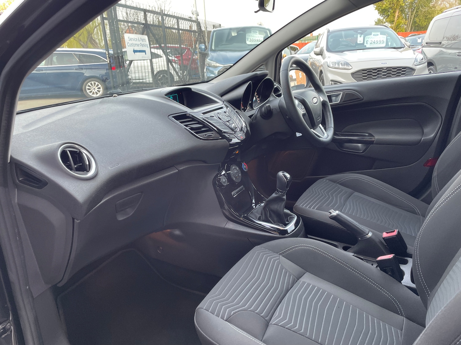 Used Ford Fiesta 2015 for sale - 77980628: Photo 16