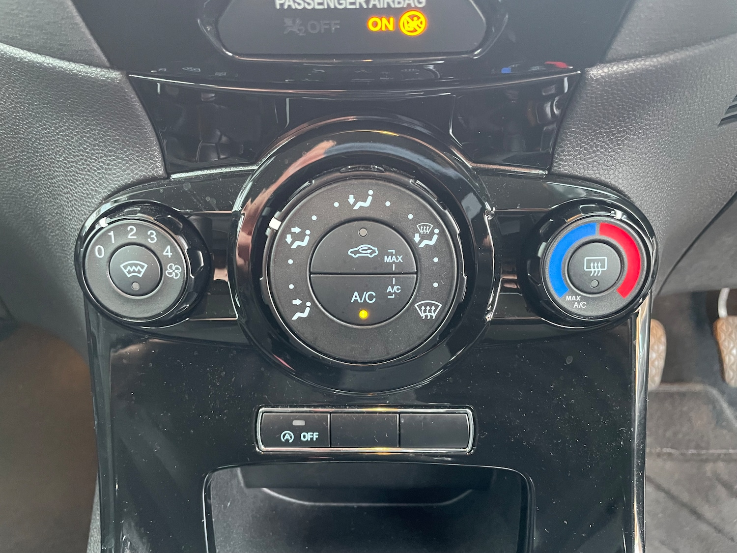 Used Ford Fiesta 2015 for sale - 77980628: Photo 20