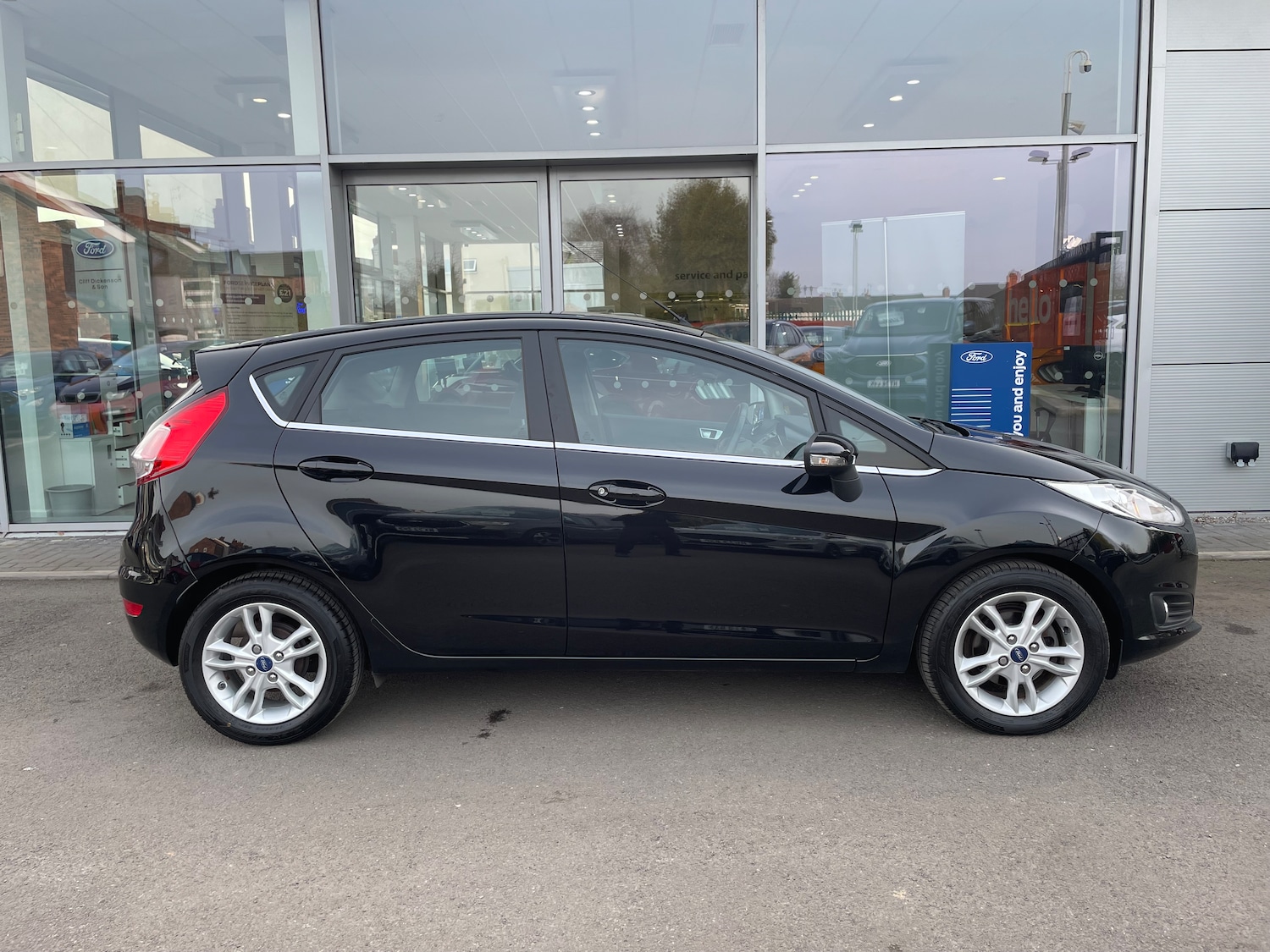 Used Ford Fiesta 2015 for sale - 77980628: Photo 7