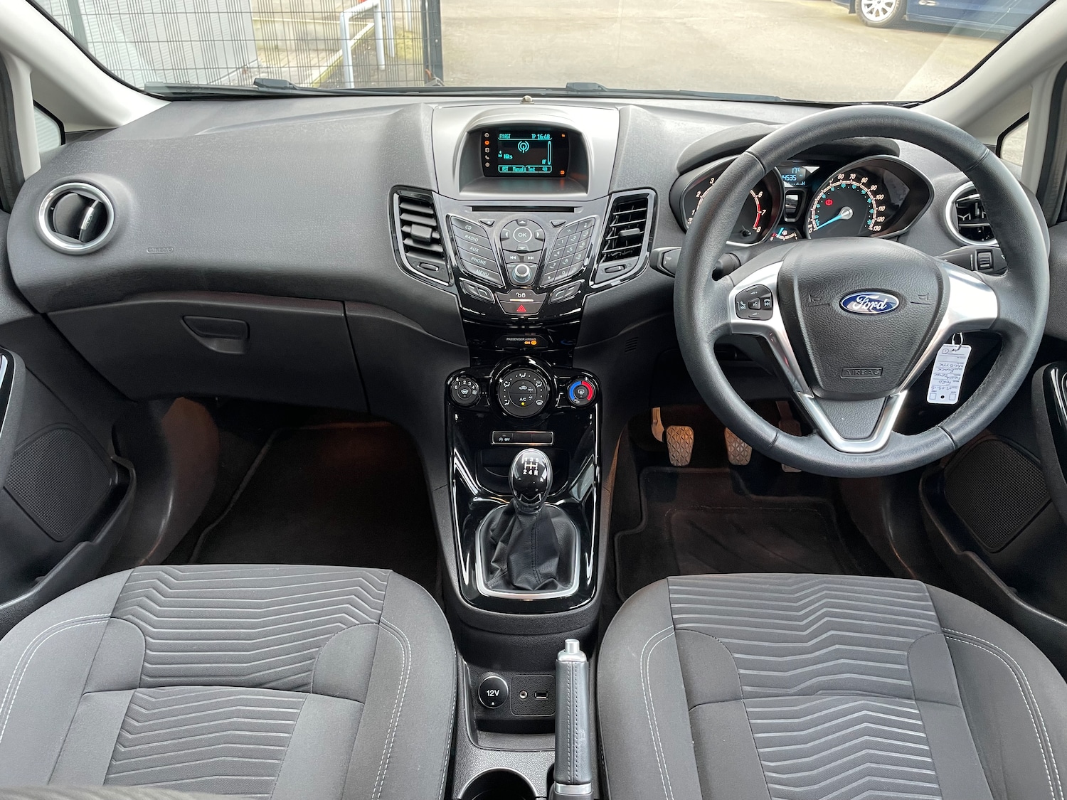 Used Ford Fiesta 2015 for sale - 77980628: Photo 9